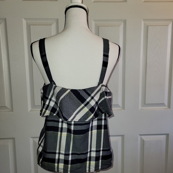 ***3/$30*** Banana Republic Top - Picture 4 of 5